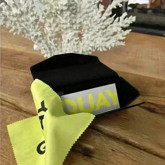 QUAY By The Way Sunglasses ~Black Frame Smoke Lens ~NEW in Case! 😎 - Picture 10 of 12